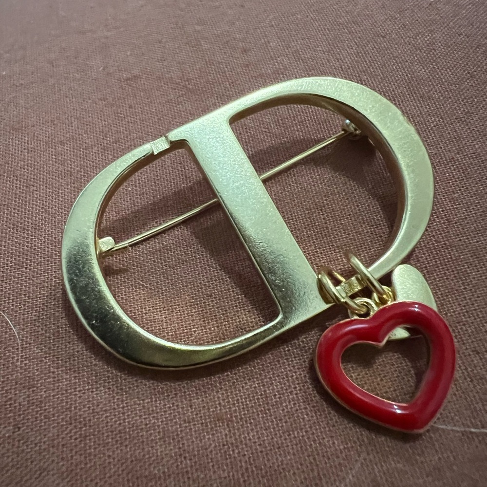 Door pin